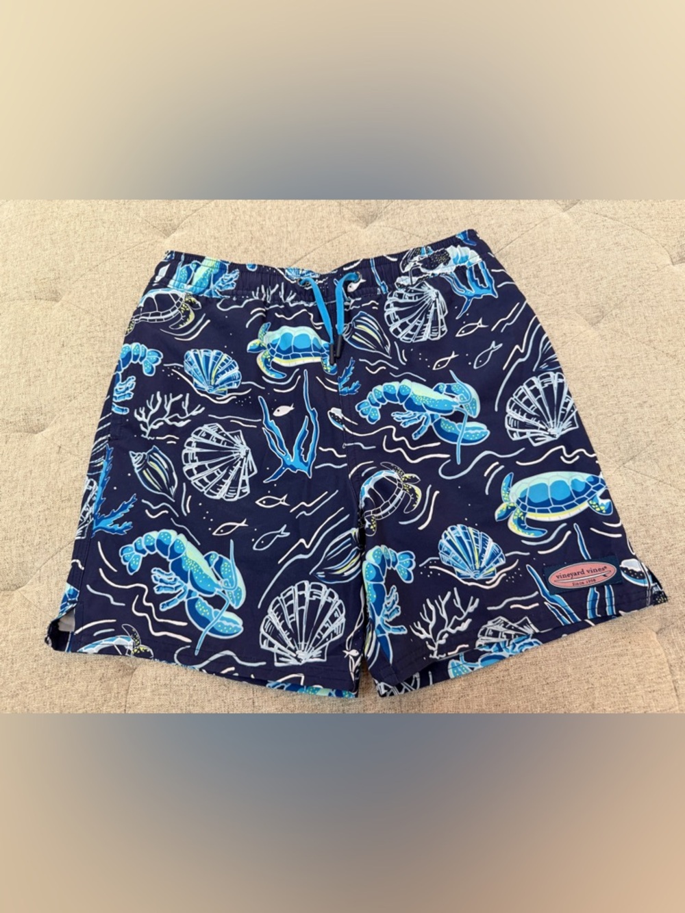 EUC VINEYARD VINES CHAPPY TRUNKS BLUE SEA LIFE SHELLS BATHING SUIT SIZE MEDIUM
